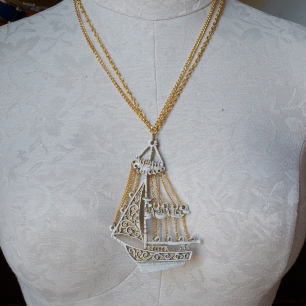 Unique boat necklace with gold chain link sails
